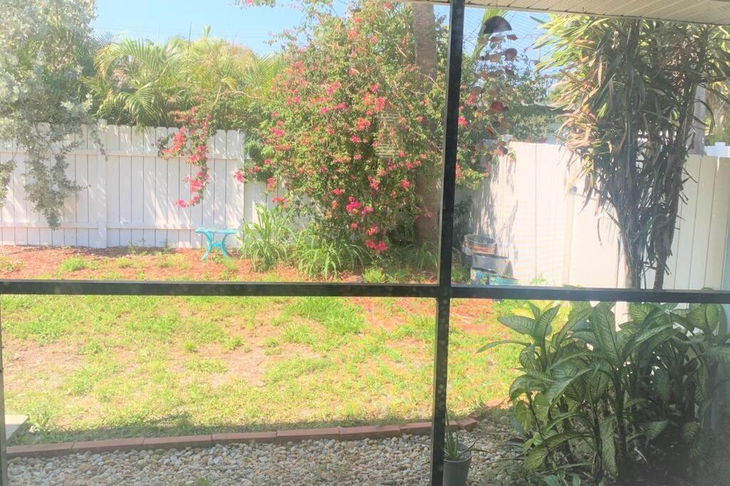Bright And Beachy 2Bed 1Bath Home - Unit 210 Cocoa Beach Exteriör bild