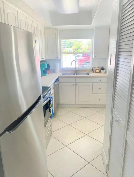 Bright And Beachy 2Bed 1Bath Home - Unit 210 Cocoa Beach Exteriör bild